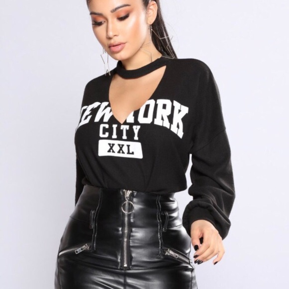 Graphic top